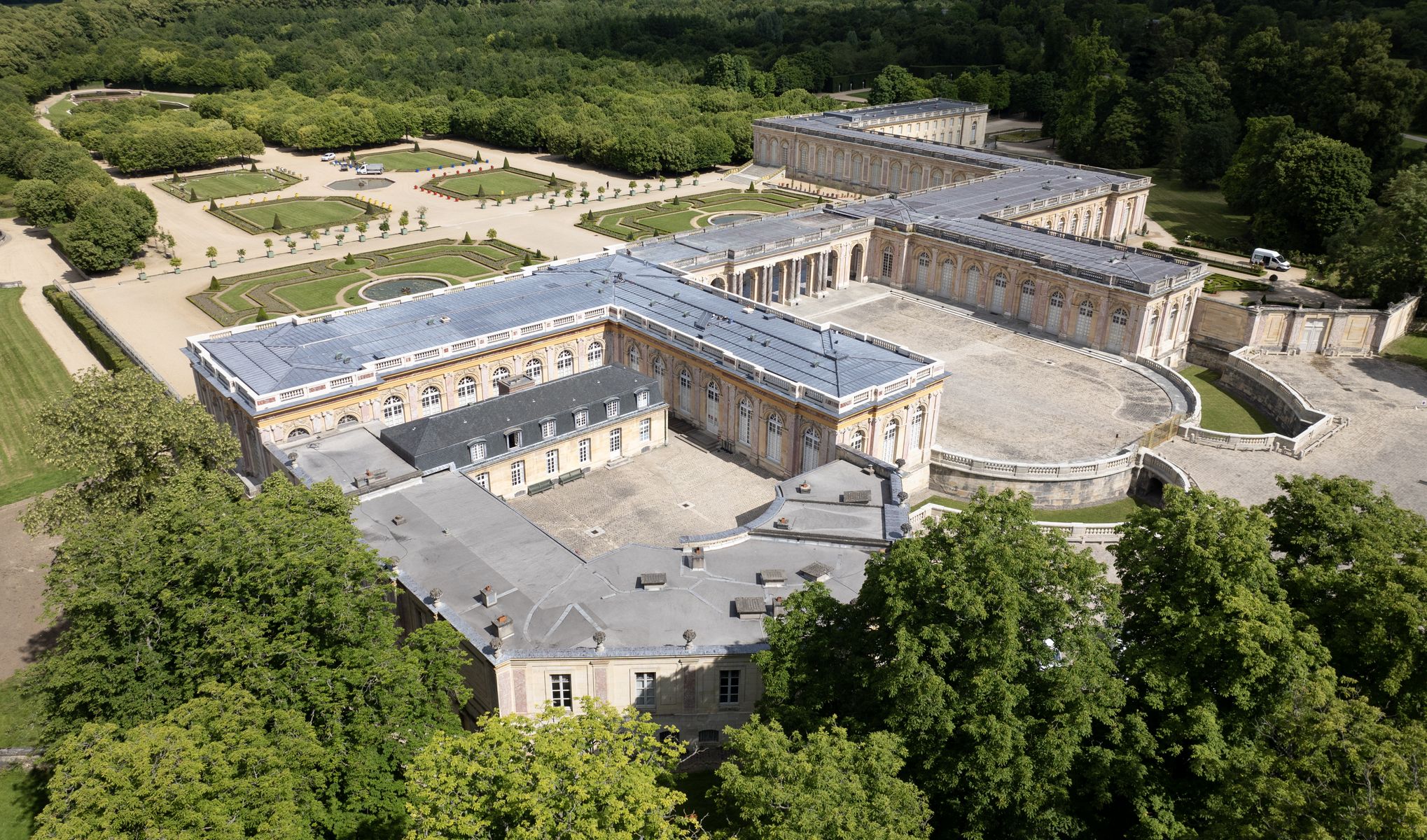 Le Grand Trianon Le Grand Trianon