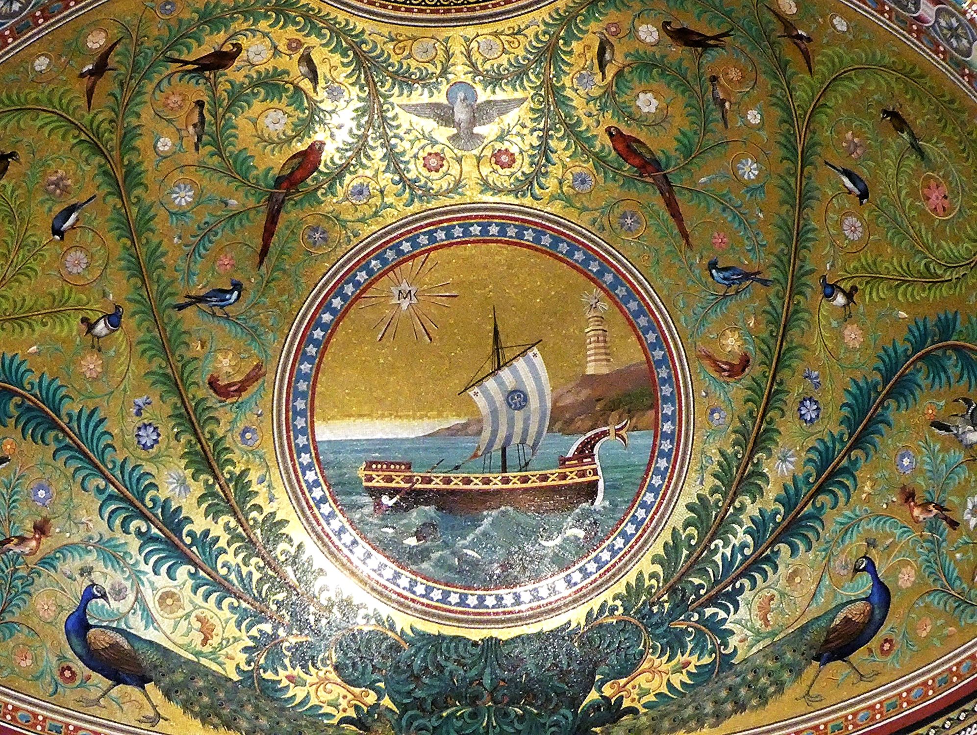 Cul-de-four de la basilique Notre-Dame de la Garde Cul-de-four de la basilique Notre-Dame de la Garde