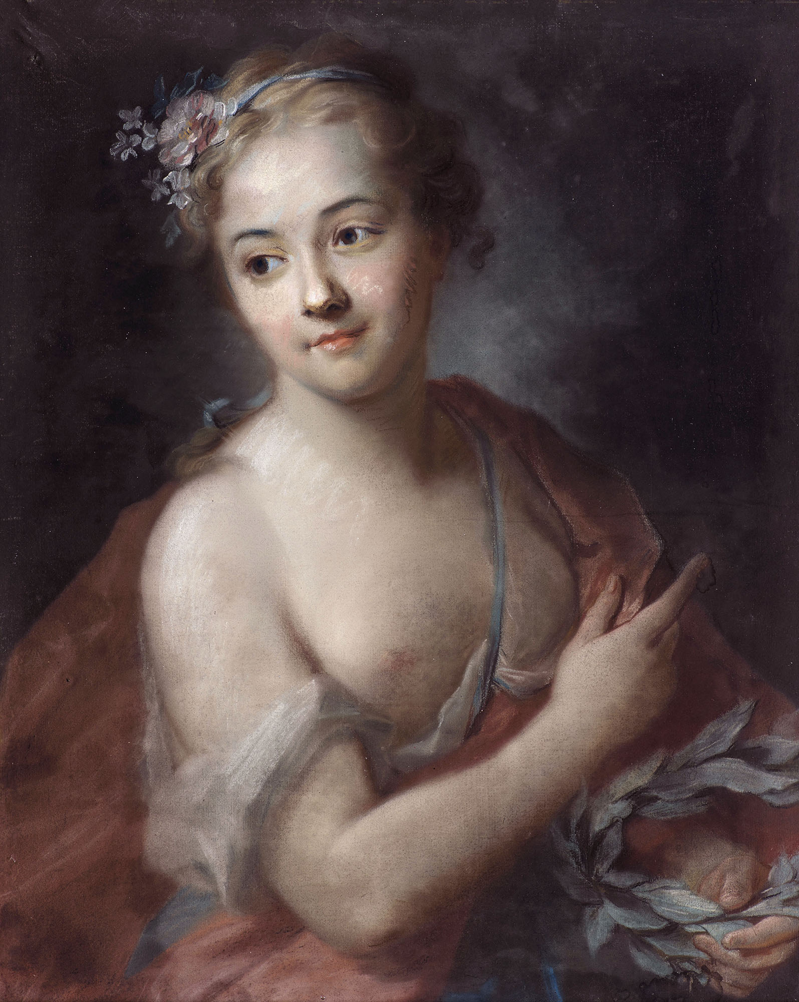 Nymphe de la suite d’Apollon, tenant une couronne de laurier Nymphe de la suite d’Apollon, tenant une couronne de laurier