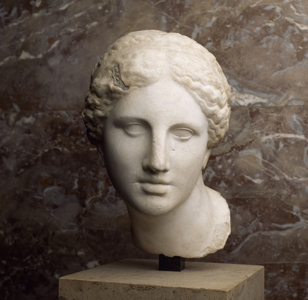 Tête féminine du type de l’Aphrodite de Cnide Tête féminine du type de l’Aphrodite de Cnide
