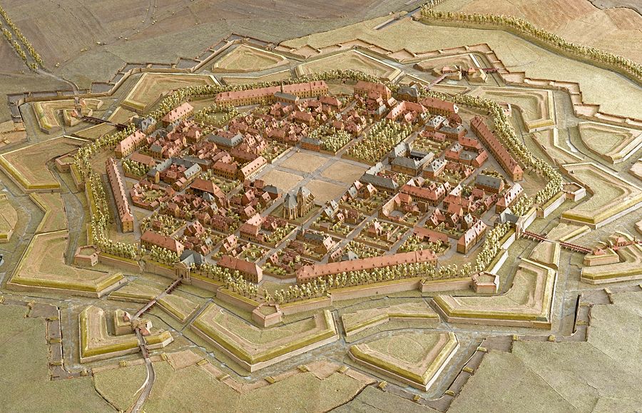 Plan-relief de la ville de Neuf-Brisach Plan-relief de la ville de Neuf-Brisach