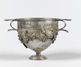 Cathare en argent avec un frise de myrte